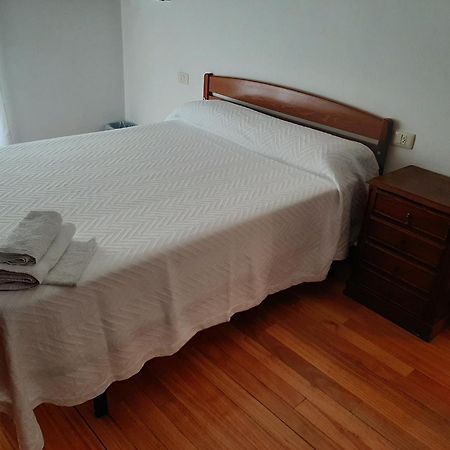 Pensión Vista Alegre Vigo Habitación foto